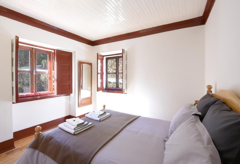 Casa Cerro Da Correia Pensionat Manteigas Exteriör bild